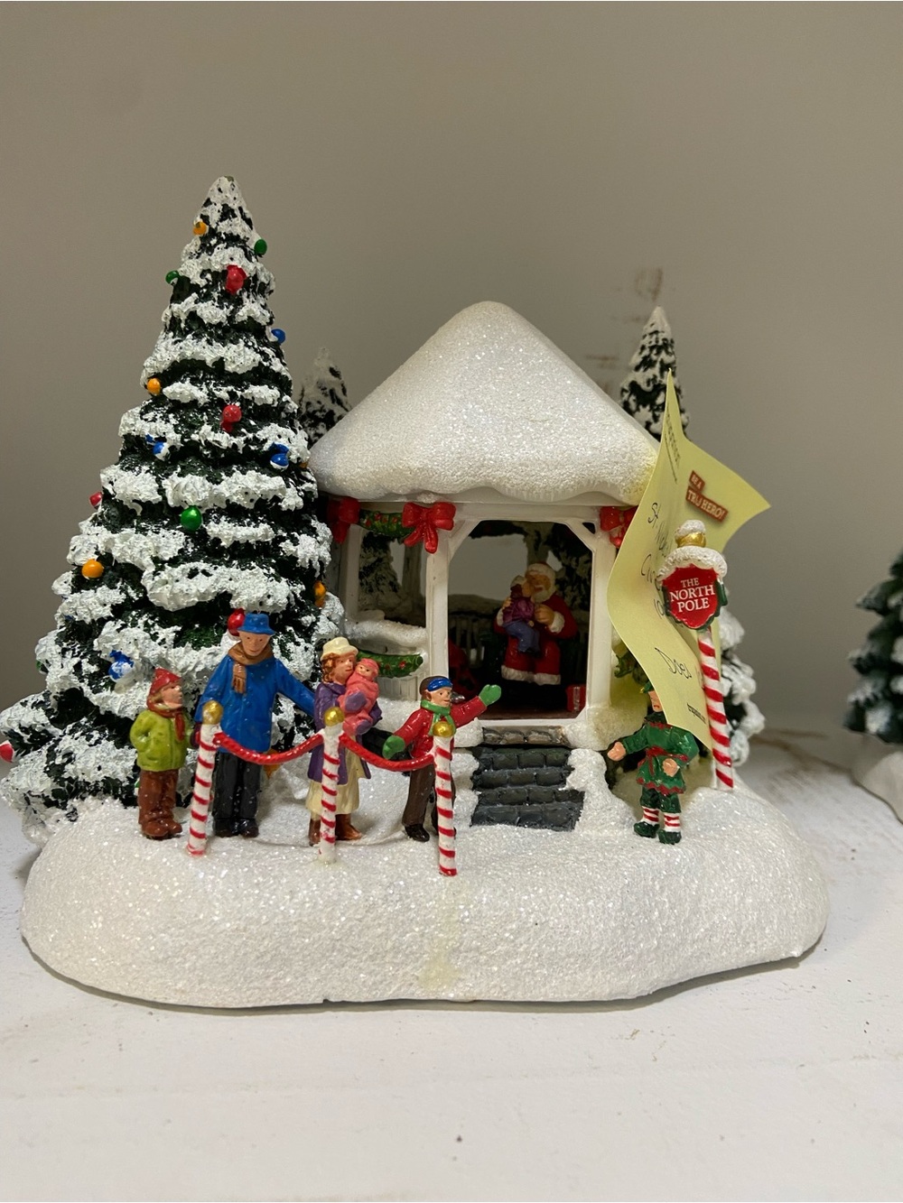 Set of 12 Thomas Kinkade Christmas Village Scenes - Picture 10 of 14